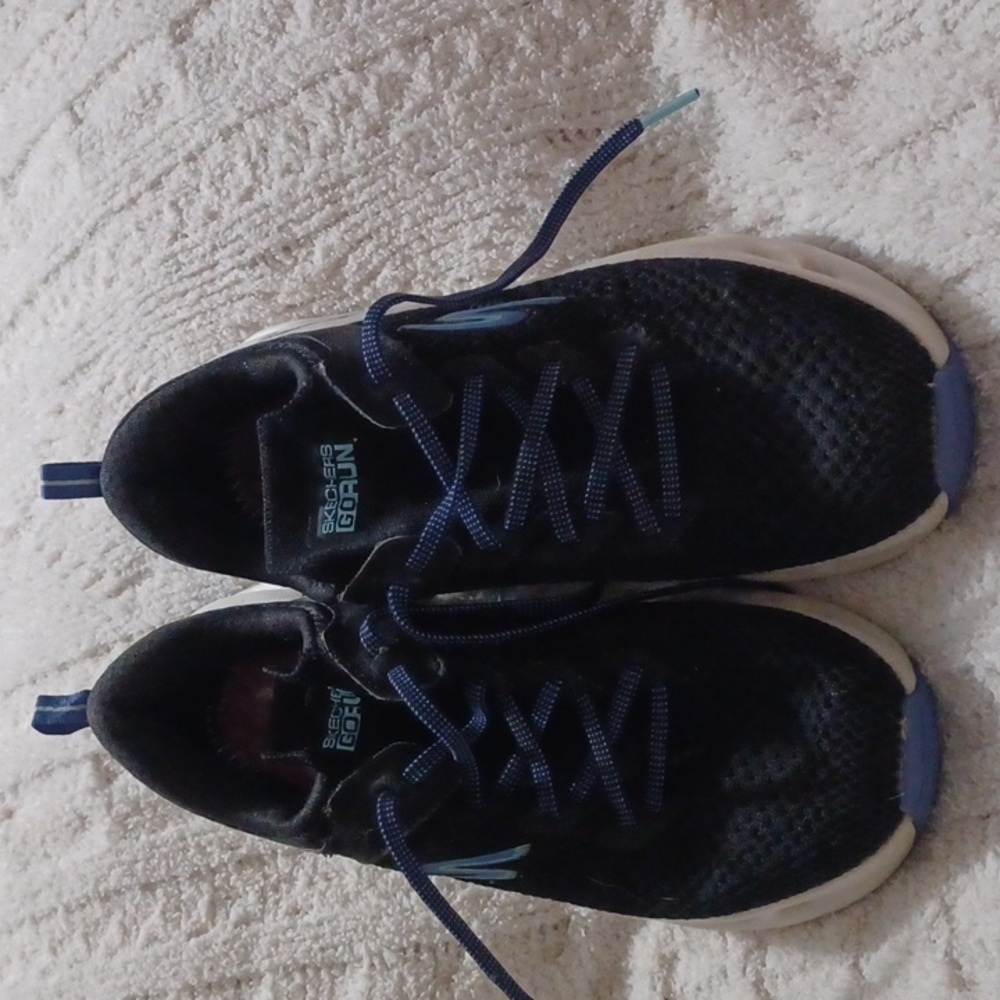 Sketchers Go Run